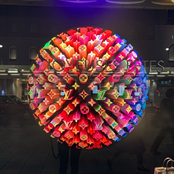 Meet your Posher, Alexa - Picture 1 of 1